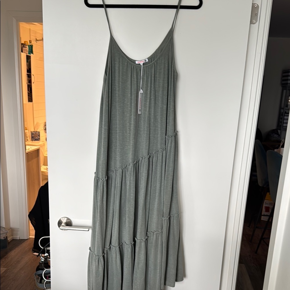 Sundry Green Tiered Ruffled Sundress size 3 large